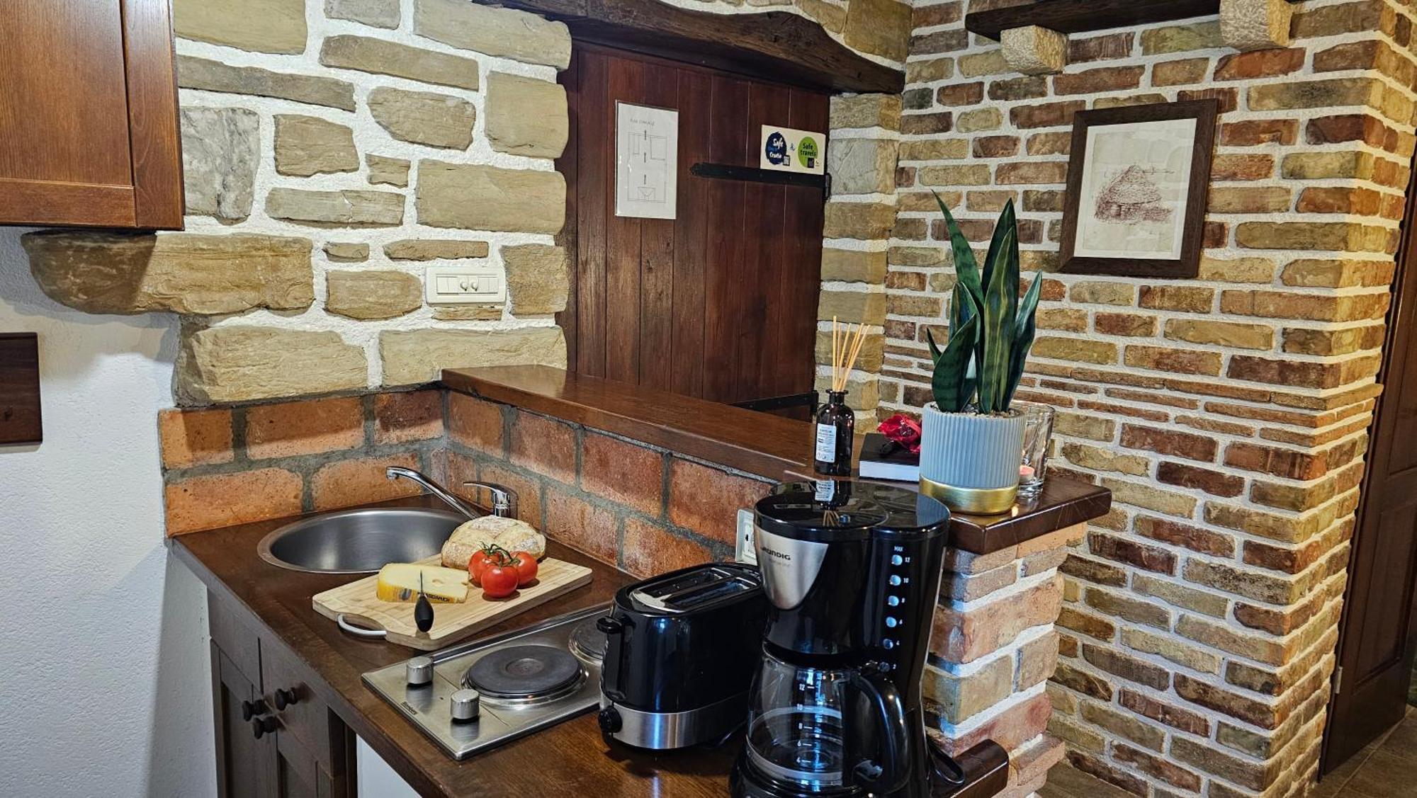 Studio Apartment Cami - Cottage With A Soul Gračišće Exterior foto