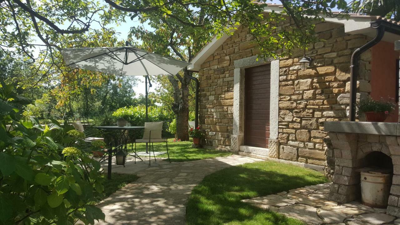Studio Apartment Cami - Cottage With A Soul Gračišće Exterior foto